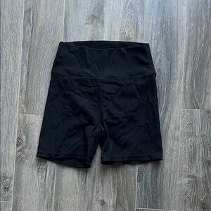 WILO The Label Black Ribbed Biker Shorts